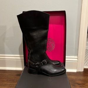 Vince Camuto leather boots size 7